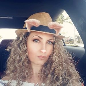 Meet your Posher, Christine